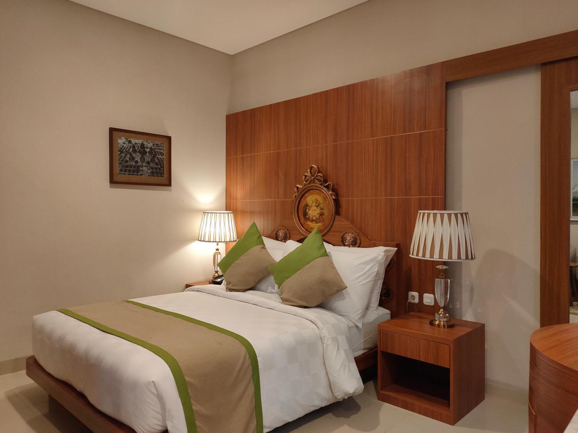 Wyndham Garden Yogyakarta Hotel Conference & Action Park Sleman  Exterior foto